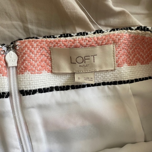 Pink, black, white boho striped Loft skirt. Size 0 - Picture 3 of 4